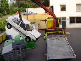 Auto Service Becker - Bergung eines Fahrzeuges