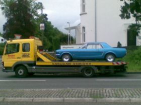Auto Service Becker - Abschleppvorgang