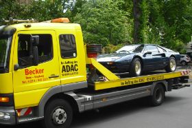 Auto Service Becker - Sportwagen Bergung